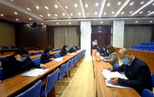 掀起學(xué)習(xí)“兩會(huì)”精神熱潮 ，確保各項(xiàng)任務(wù)全面貫徹落實(shí)！